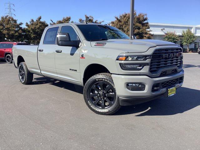 2026 RAM Ram 3500 RAM 3500 BIG HORN CREW CAB 4X4 8 BOX