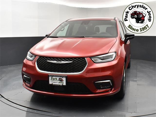 2026 Chrysler Pacifica PACIFICA SELECT AWD