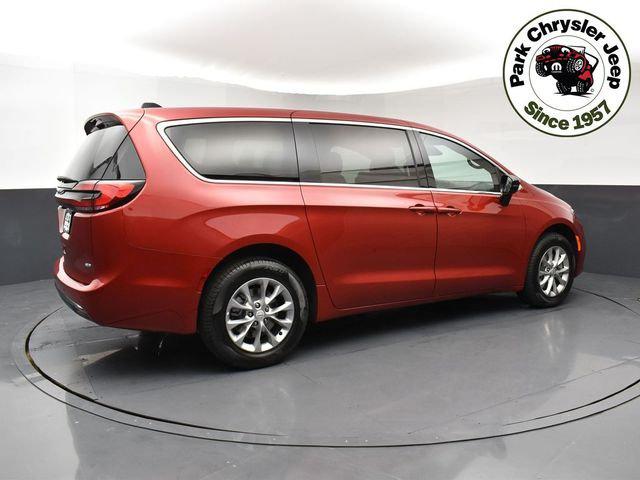 2026 Chrysler Pacifica PACIFICA SELECT AWD