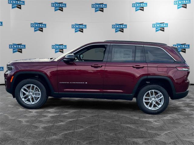 2025 Jeep Grand Cherokee GRAND CHEROKEE LAREDO X 4X4