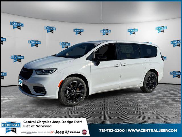 2026 Chrysler Pacifica PACIFICA SELECT AWD