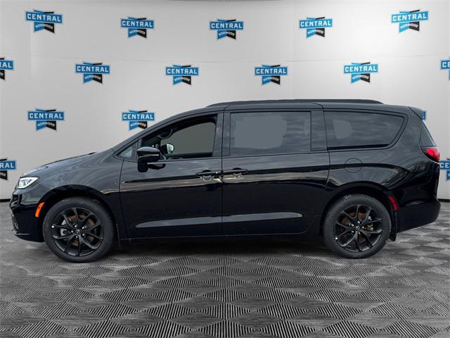 2026 Chrysler Pacifica PACIFICA LIMITED AWD
