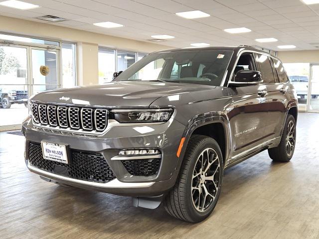 2025 Jeep Grand Cherokee GRAND CHEROKEE SUMMIT RESERVE 4X4
