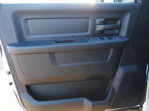 2026 Ram 2500 Black Express Crew Cab 4x4 6'4" Box