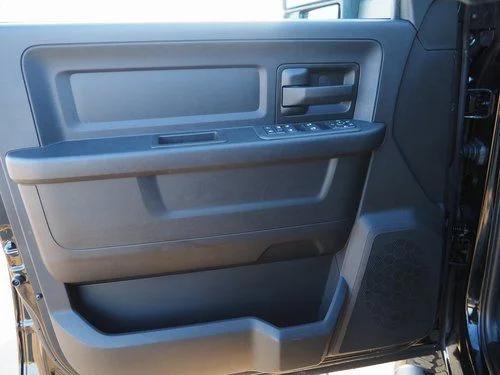 2026 Ram 2500 Black Express Crew Cab 4x4 6'4" Box