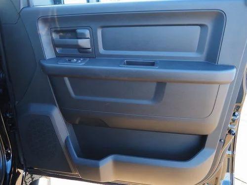 2026 Ram 2500 Black Express Crew Cab 4x4 6'4" Box