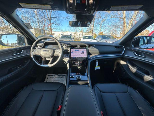 2025 Jeep Grand Cherokee GRAND CHEROKEE LIMITED 4X4 2025 Jeep Grand Cherokee GRAND CHEROKEE LIMITED 4X4