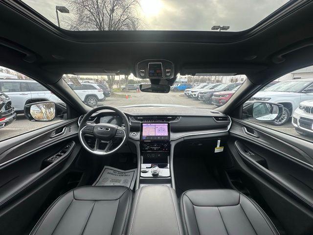 2025 Jeep Grand Cherokee GRAND CHEROKEE LIMITED 4X4 2025 Jeep Grand Cherokee GRAND CHEROKEE LIMITED 4X4