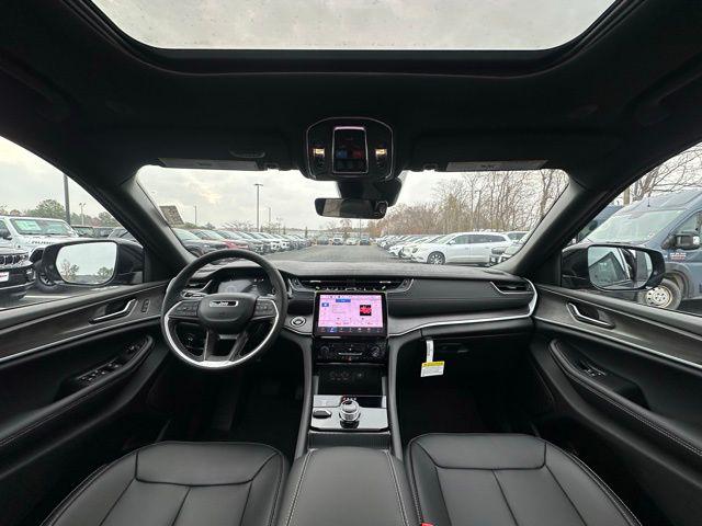 2025 Jeep Grand Cherokee GRAND CHEROKEE LIMITED 4X4 2025 Jeep Grand Cherokee GRAND CHEROKEE LIMITED 4X4