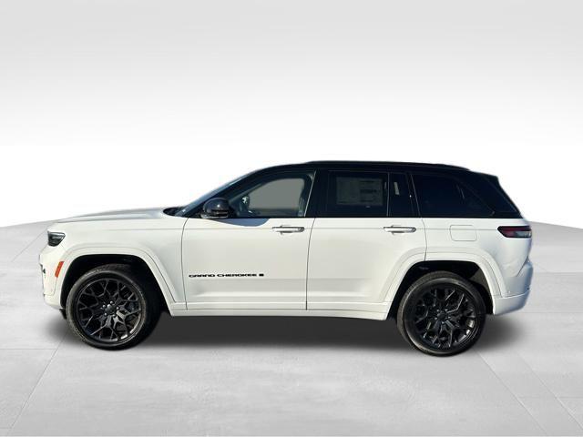 2025 Jeep Grand Cherokee GRAND CHEROKEE SUMMIT 4X4