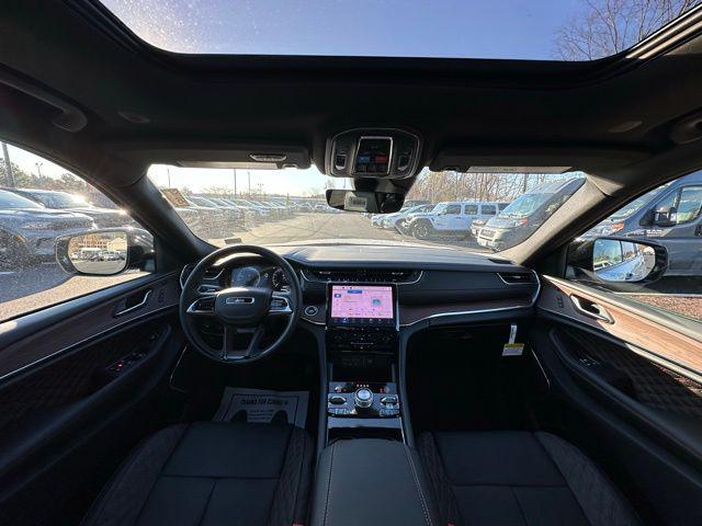 2025 Jeep Grand Cherokee GRAND CHEROKEE L SUMMIT 4X4 2025 Jeep Grand Cherokee GRAND CHEROKEE L SUMMIT 4X4