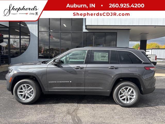 2025 Jeep Grand Cherokee GRAND CHEROKEE LAREDO X 4X4 2025 Jeep Grand Cherokee GRAND CHEROKEE LAREDO X 4X4