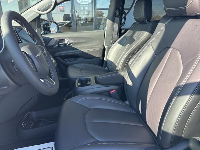 2026 Chrysler Pacifica PACIFICA SELECT AWD 2026 Chrysler Pacifica PACIFICA SELECT AWD