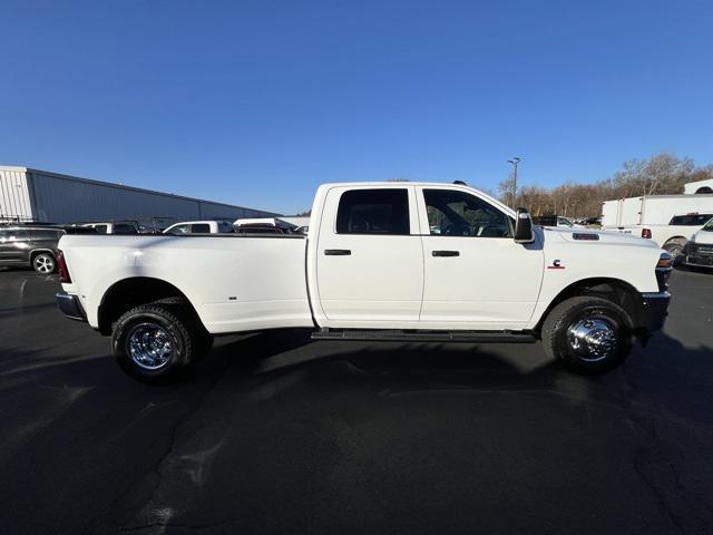 2026 RAM Ram 3500 RAM 3500 TRADESMAN CREW CAB 4X4 8 BOX 2026 RAM Ram 3500 RAM 3500 TRADESMAN CREW CAB 4X4 8 BOX