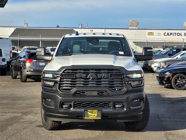 2026 RAM Ram 3500 Chassis Cab RAM 3500 TRADESMAN CREW CAB CHASSIS 4X2 60 CA 2026 RAM Ram 3500 Chassis Cab RAM 3500 TRADESMAN CREW CAB CHASSIS 4X2 60 CA