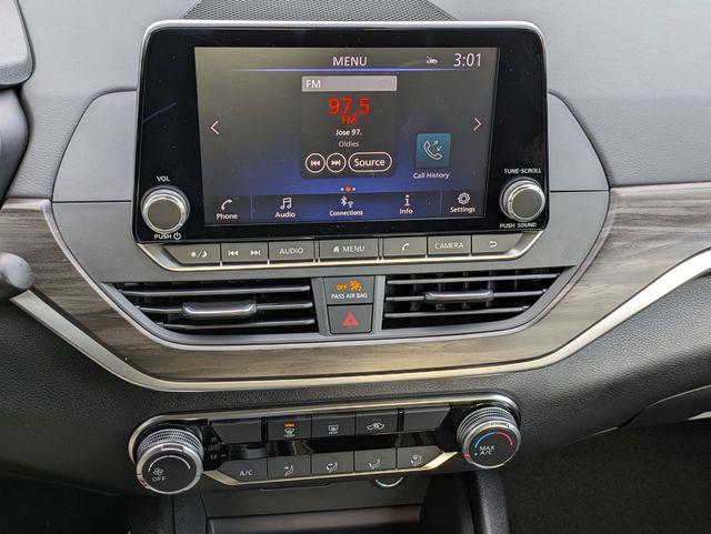 2025 Nissan Altima SV FWD