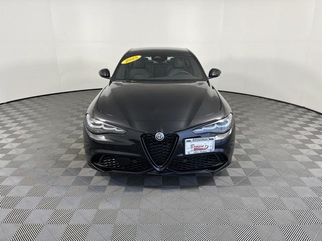 2025 Alfa Romeo Giulia GIULIA INTENSA AWD 2025 Alfa Romeo Giulia GIULIA INTENSA AWD