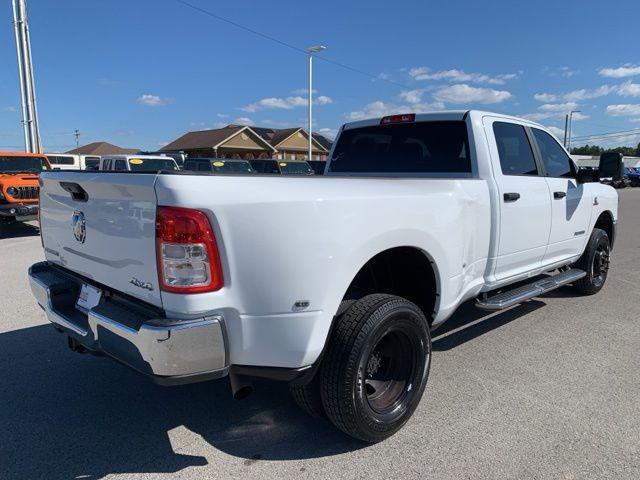 2024 RAM 3500 Big Horn Crew Cab 4x4 8 Box 2024 RAM 3500 Big Horn Crew Cab 4x4 8 Box