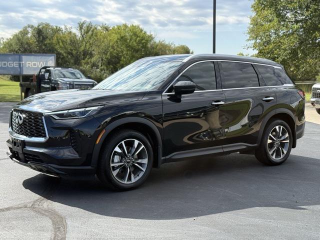 2025 INFINITI QX60 LUXE 2025 INFINITI QX60 LUXE