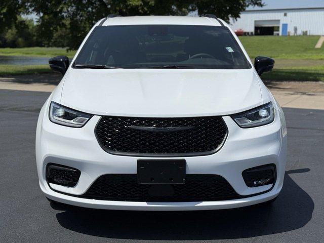 2025 Chrysler Pacifica PACIFICA SELECT