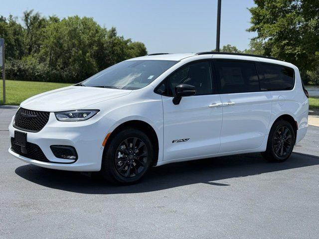 2025 Chrysler Pacifica PACIFICA SELECT