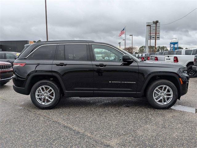 2025 Jeep Grand Cherokee GRAND CHEROKEE LAREDO X 4X4