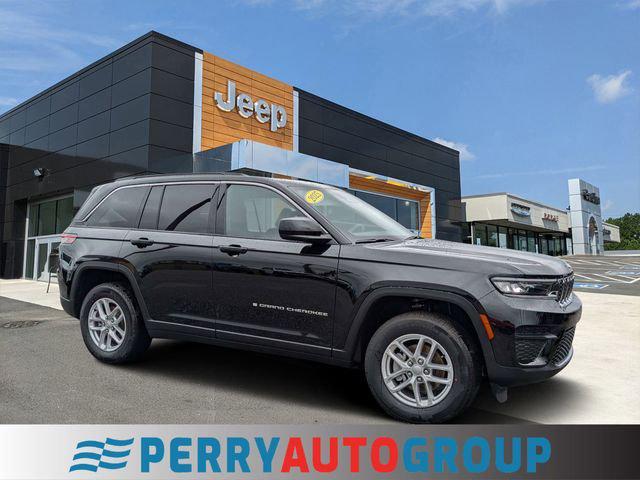 2025 Jeep Grand Cherokee GRAND CHEROKEE LAREDO X 4X4 2025 Jeep Grand Cherokee GRAND CHEROKEE LAREDO X 4X4