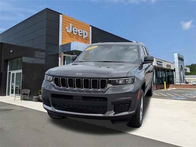 2025 Jeep Grand Cherokee GRAND CHEROKEE L LAREDO X 4X4