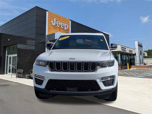 2025 Jeep Grand Cherokee GRAND CHEROKEE LIMITED 4X4 2025 Jeep Grand Cherokee GRAND CHEROKEE LIMITED 4X4