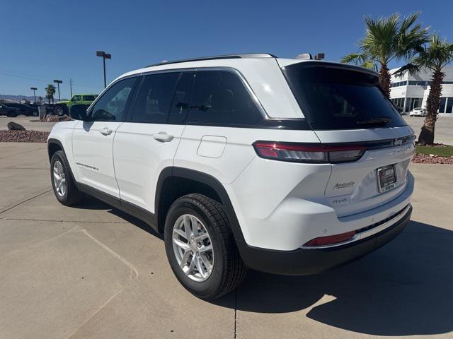 2025 Jeep Grand Cherokee GRAND CHEROKEE LAREDO X 4X4 2025 Jeep Grand Cherokee GRAND CHEROKEE LAREDO X 4X4