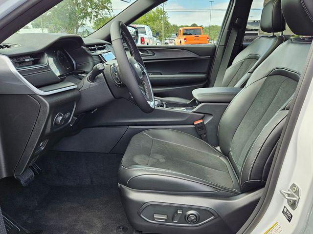 2025 Jeep Grand Cherokee GRAND CHEROKEE L ALTITUDE X 4X2