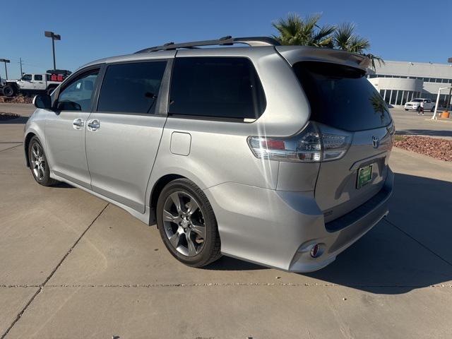 2015 Toyota Sienna SE 8 Passenger 2015 Toyota Sienna SE 8 Passenger
