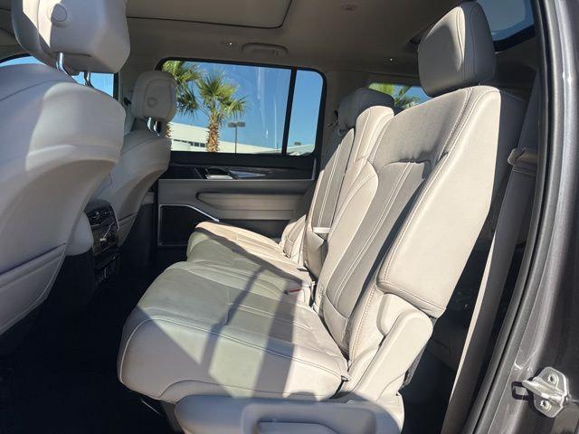 2024 Jeep Wagoneer Series I 4x2