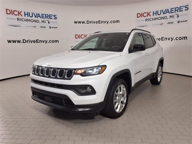2023 Jeep Compass Latitude Lux FWD 2023 Jeep Compass Latitude Lux FWD