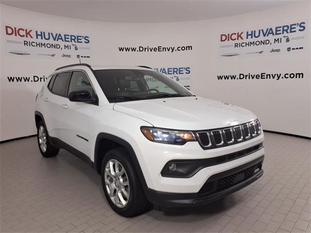 2023 Jeep Compass Latitude Lux FWD 2023 Jeep Compass Latitude Lux FWD