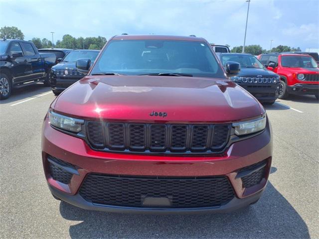 2023 Jeep Grand Cherokee Altitude 4x4 2023 Jeep Grand Cherokee Altitude 4x4