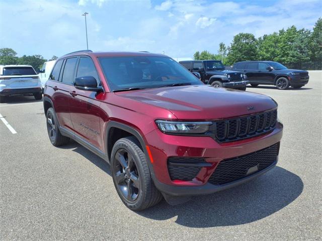 2023 Jeep Grand Cherokee Altitude 4x4 2023 Jeep Grand Cherokee Altitude 4x4