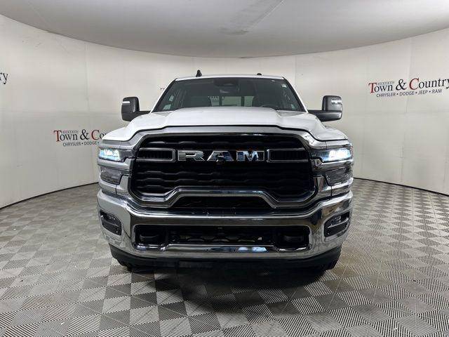 2025 RAM 2500 Tradesman Crew Cab 4x4 8 Box