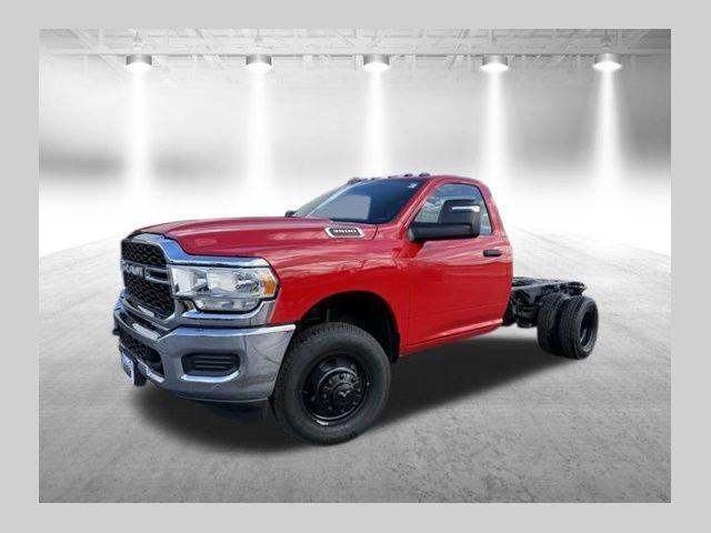 2024 RAM Ram 3500 Chassis Cab RAM 3500 TRADESMAN CHASSIS REGULAR CAB 4X4 60 CA