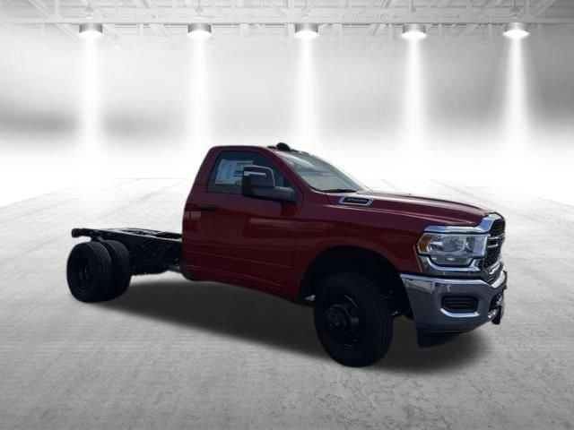 2024 RAM Ram 3500 Chassis Cab RAM 3500 TRADESMAN CHASSIS REGULAR CAB 4X4 60 CA