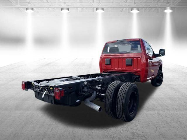 2024 RAM Ram 3500 Chassis Cab RAM 3500 TRADESMAN CHASSIS REGULAR CAB 4X4 60 CA