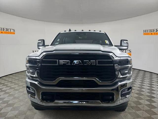 2026 RAM 2500 RAM 2500 TRADESMAN CREW CAB 4X4 64 BOX
