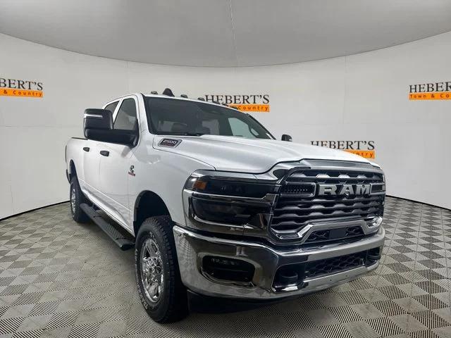 2026 RAM 2500 RAM 2500 TRADESMAN CREW CAB 4X4 64 BOX
