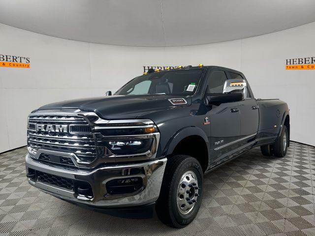 2026 RAM Ram 3500 RAM 3500 LIMITED CREW CAB 4X4 8 BOX