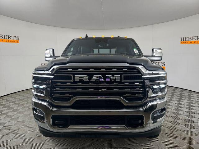 2026 RAM Ram 3500 RAM 3500 LIMITED CREW CAB 4X4 8 BOX