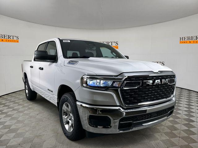 2025 RAM Ram 1500 RAM 1500 TRADESMAN CREW CAB 4X2 57 BOX 2025 RAM Ram 1500 RAM 1500 TRADESMAN CREW CAB 4X2 57 BOX