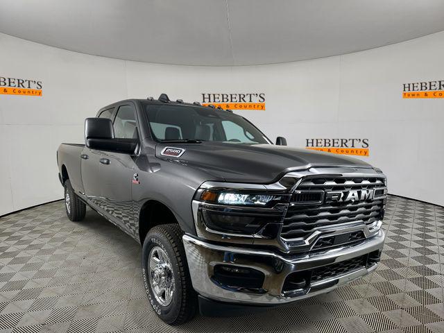 2026 RAM Ram 2500 RAM 2500 TRADESMAN CREW CAB 4X4 8 BOX