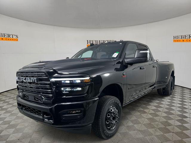 2025 RAM Ram 3500 RAM 3500 LARAMIE CREW CAB 4X4 8 BOX