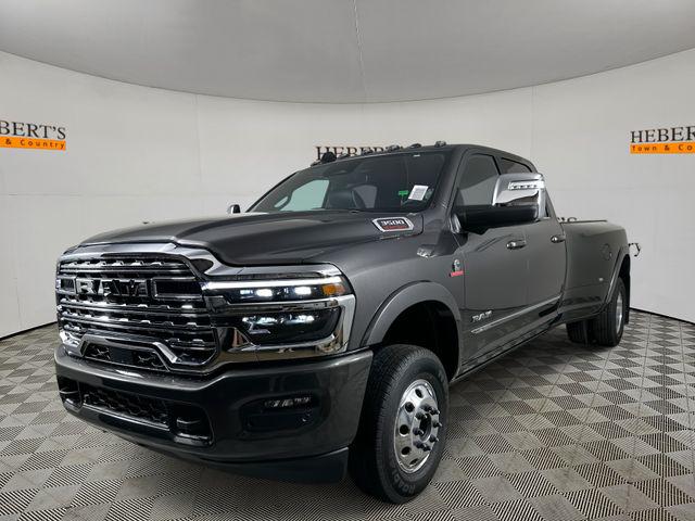 2025 RAM Ram 3500 RAM 3500 LIMITED CREW CAB 4X4 8 BOX 2025 RAM Ram 3500 RAM 3500 LIMITED CREW CAB 4X4 8 BOX
