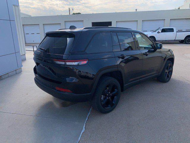 2025 Jeep Grand Cherokee Limited 4x4 2025 Jeep Grand Cherokee Limited 4x4
